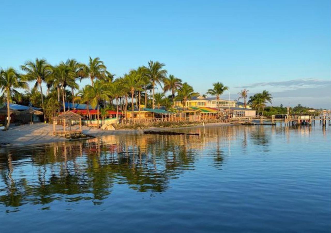 Capt Hirams Resort Себастіан Екстер'єр фото